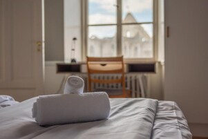 Wifi gratis y ropa de cama 