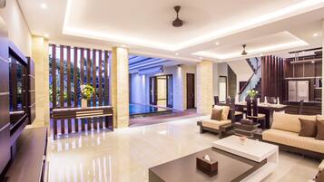 Three Bedrooms Pool Suite Villa | Coin séjour