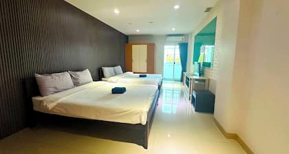 At Ease Hotel Suvarnabhumi