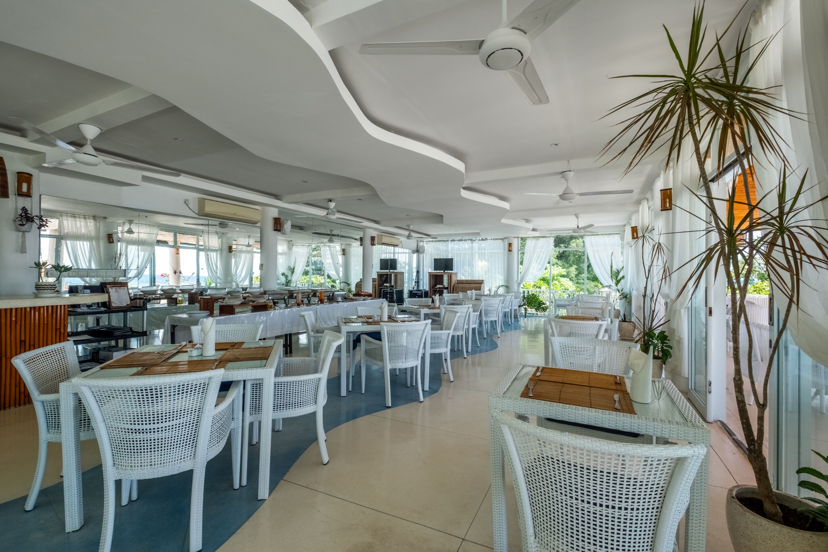 breakfast, lunch, dinner served; international cuisine, beach views