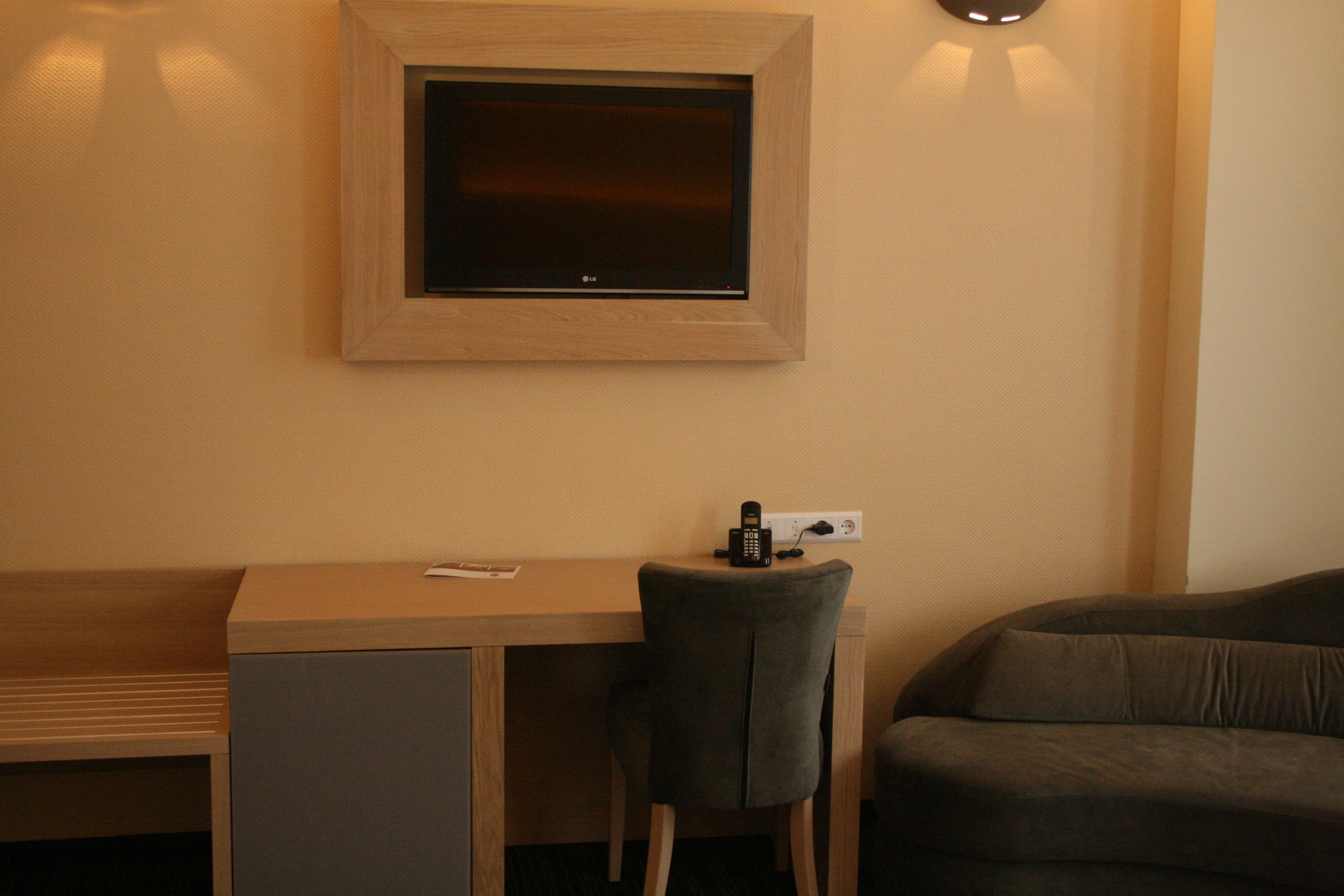 1 bedroom, premium bedding, minibar, in-room safe