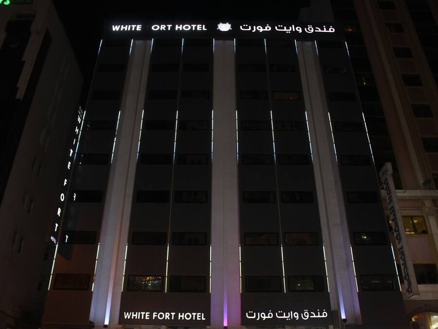 Fasade – kveld/natt