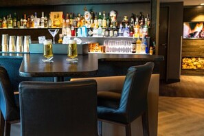 Bar (on property) - MASEVEN Stuttgart SI-Centrum (ehem. SI-SUITES) (Stuttgart)