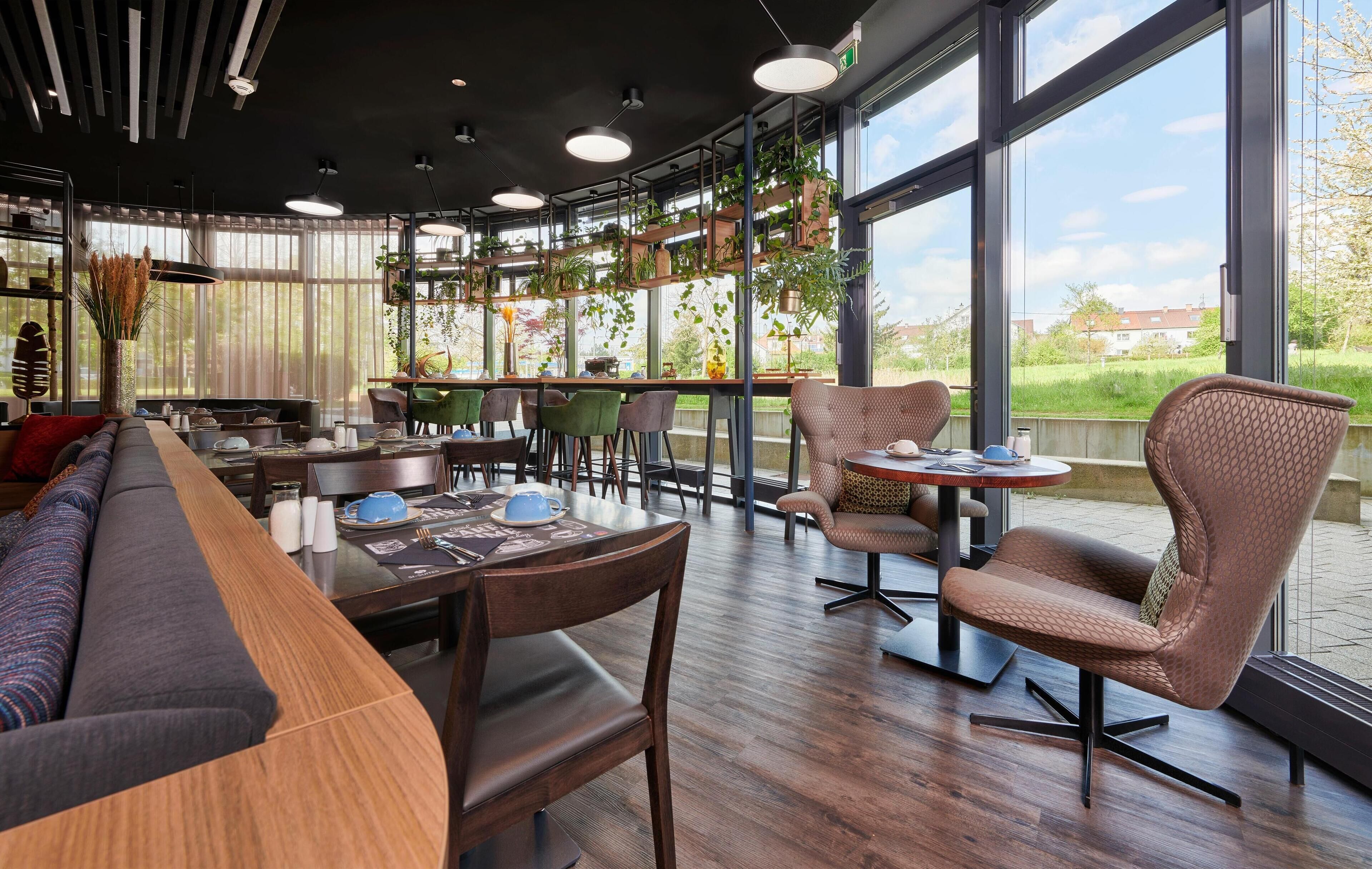 Daily buffet breakfast (EUR 14.50 per person)