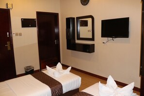 In-room safe, soundproofing, iron/ironing board, free WiFi - Grand Sina Hotel (Dubai)