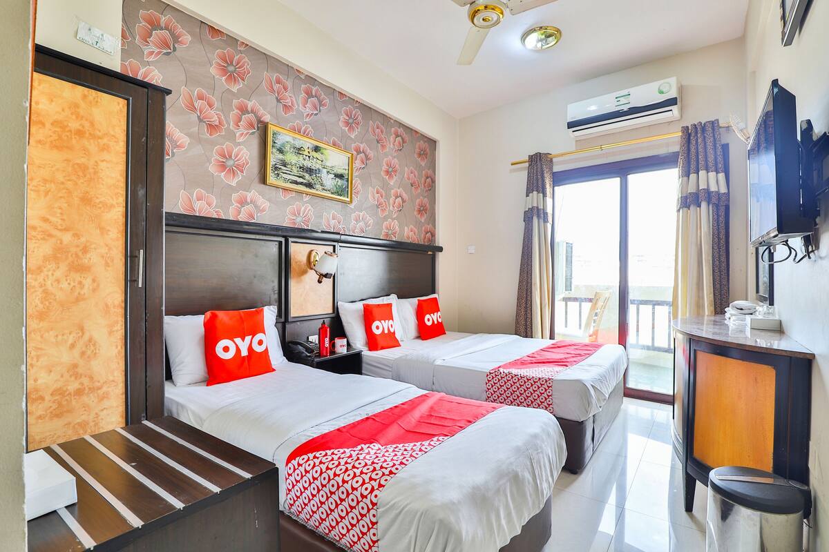 Family Room | Minibar, iron/ironing board, free WiFi