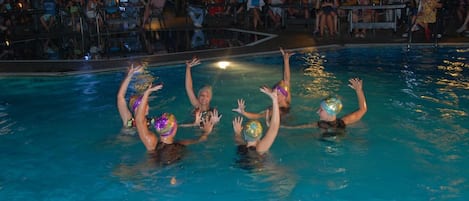 Außenpool, Liegestühle