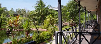 Cowboy Farm Resort Pattaya