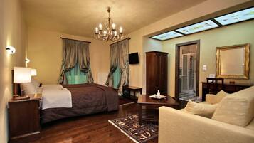 Suite Studio Junior | 1 chambre, minibar, coffres-forts dans les chambres, bureau