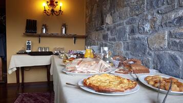 Tägliches inbegriffenes Frühstücksbuffet