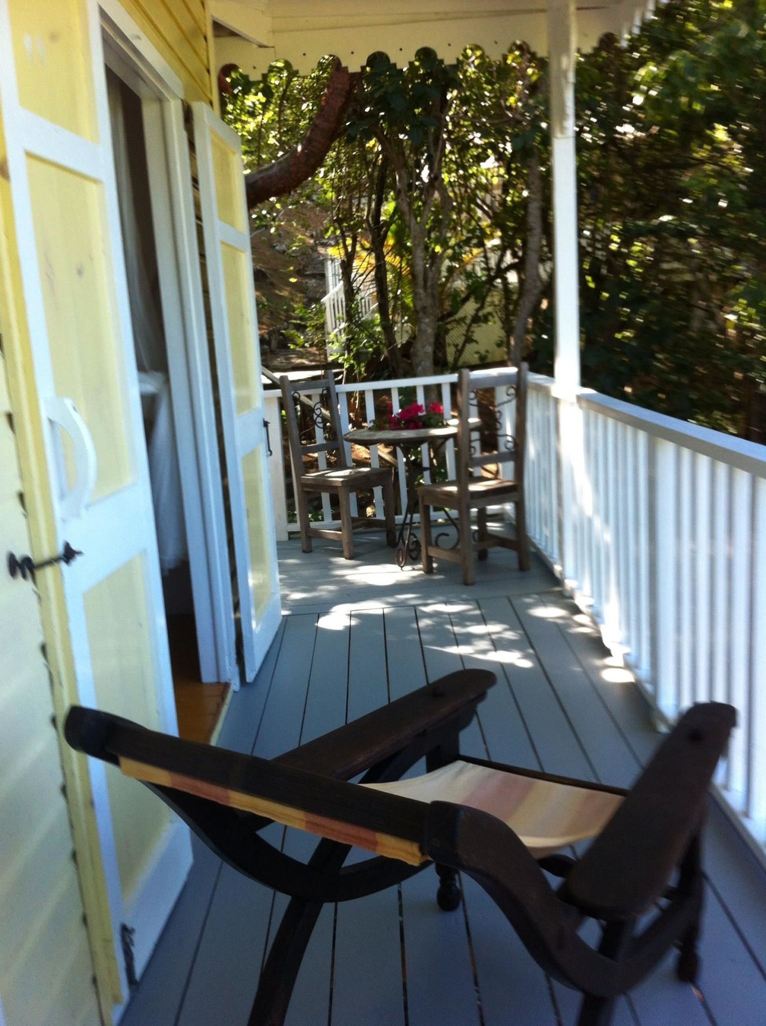 Standard Cottage, 1 Queen Bed, Balcony, Garden View (Treehouse) | Balcony