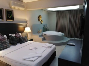 Minibar, caja de seguridad en la habitación y insonorización