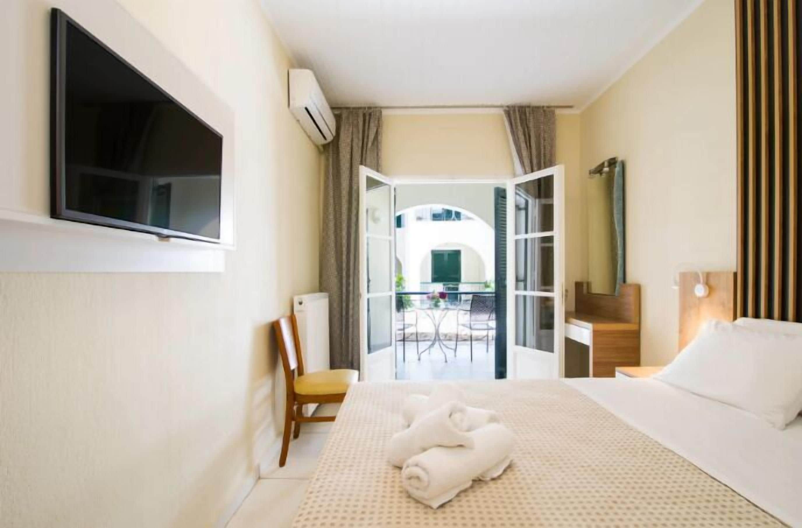 Photo - Opera Blue Hotel