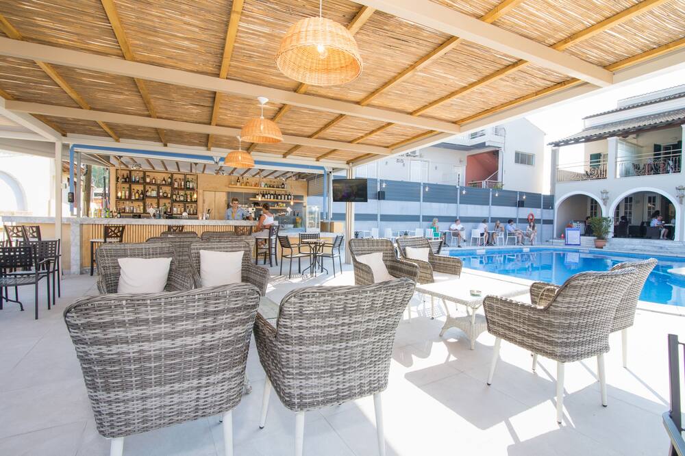 Opera Blue Hotel