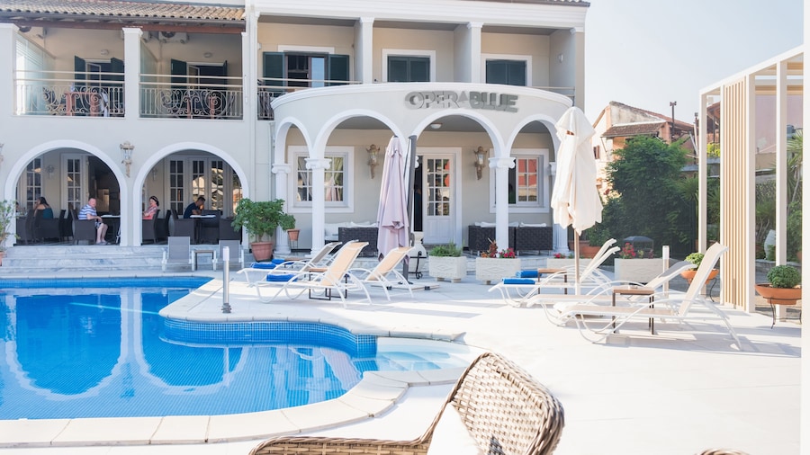 Opera Blue Hotel