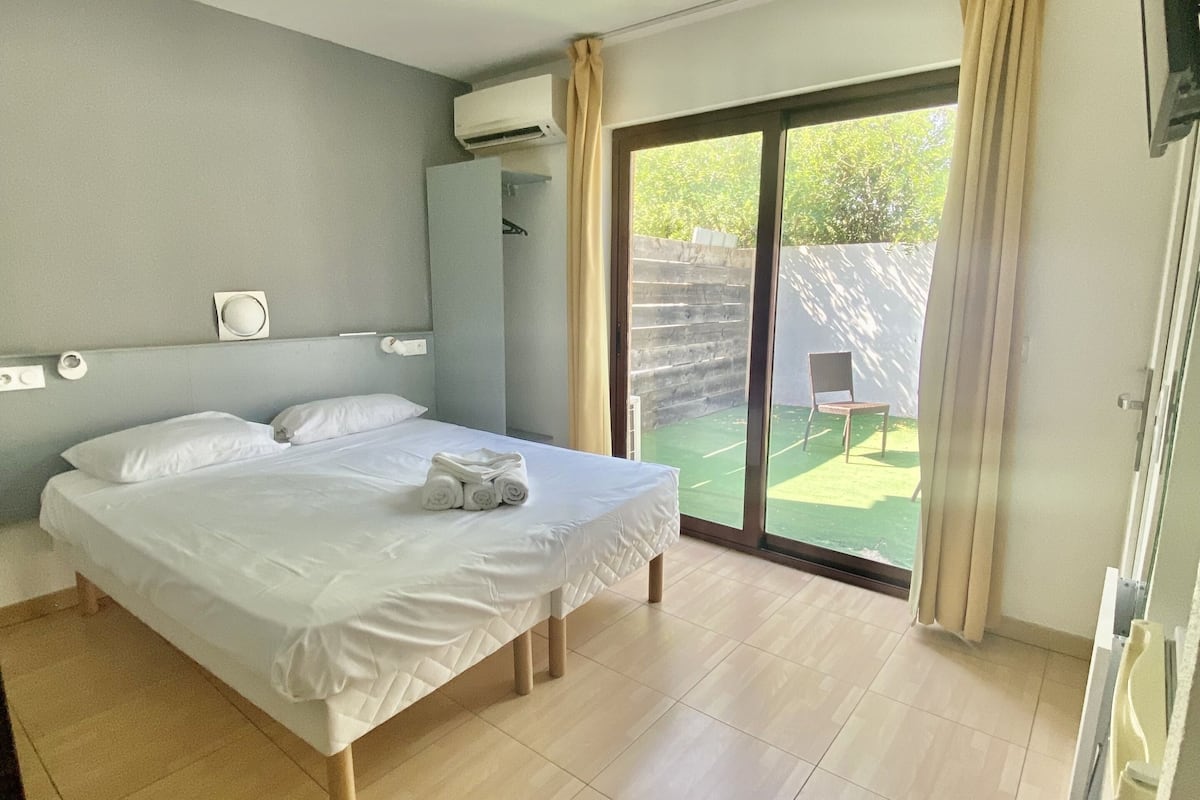 comfort double room | 1 bedroom, premium bedding, desk, soundproofing