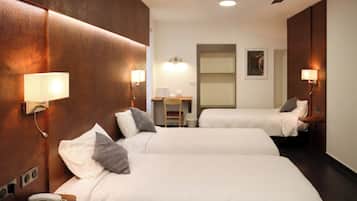 1 habitación, escritorio, wifi gratis y ropa de cama