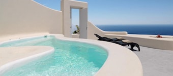 Dome Santorini Resort & Spa