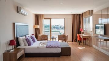 DENIZ STANDART | Roupas de cama premium, edredons de pluma, frigobar