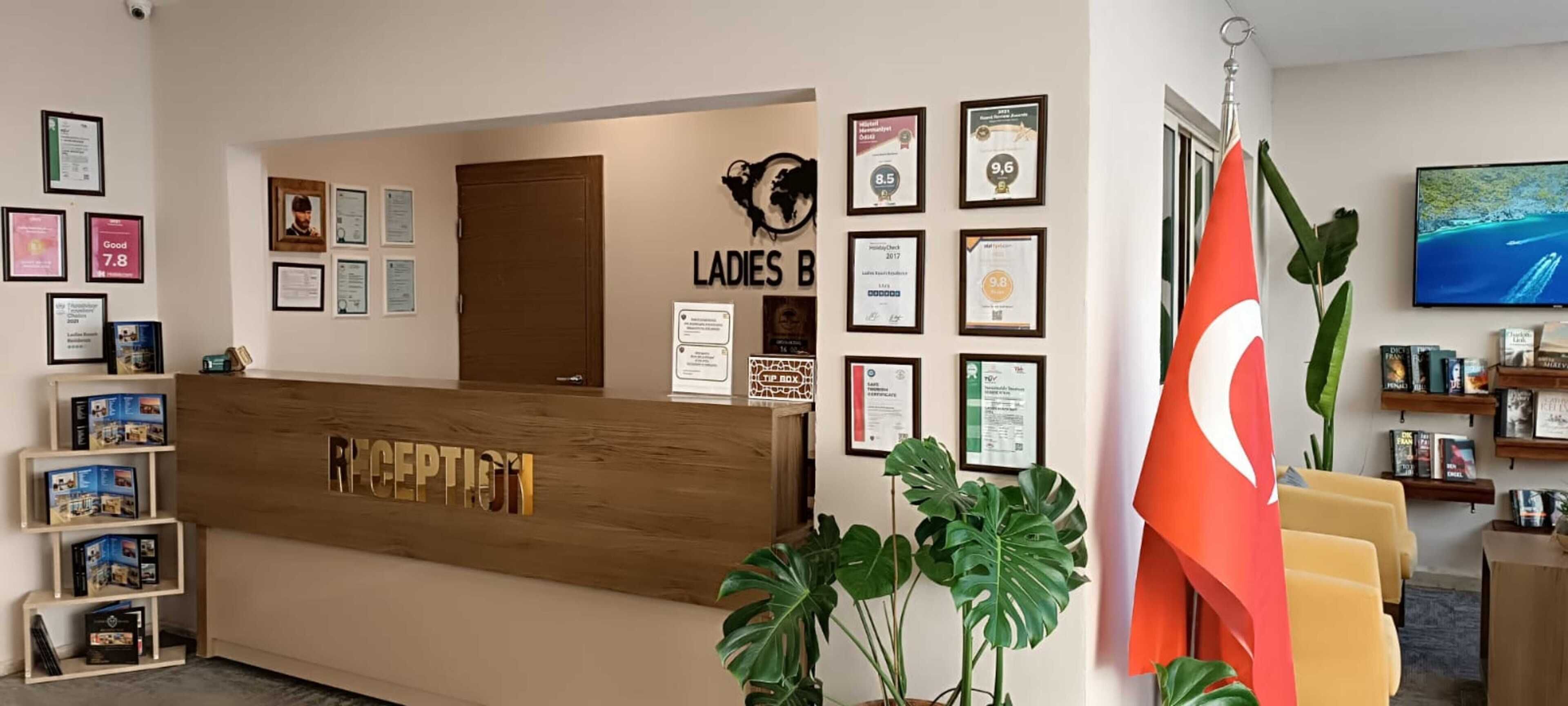 Photo - Ladies Beach Hotel