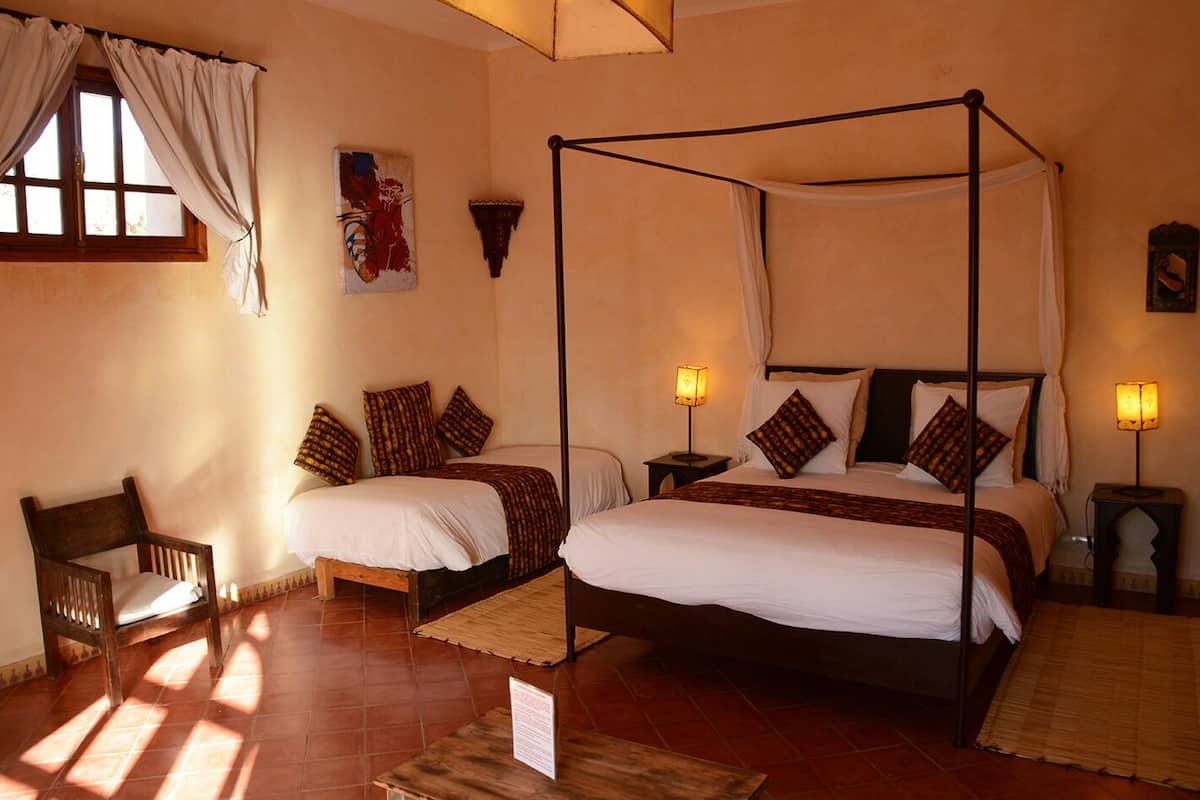 Comfort-Vierbettzimmer | 1 Schlafzimmer, hochwertige Bettwaren, individuell dekoriert