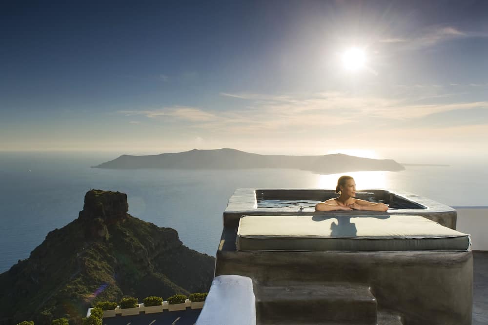 Sophia Luxury Suites