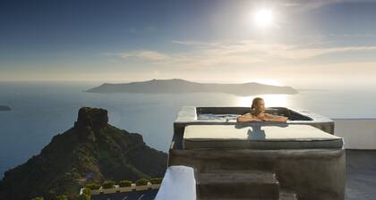 Sophia Luxury Suites