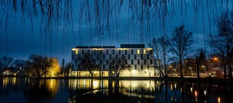 Best Western Plus Lakeside Hotel