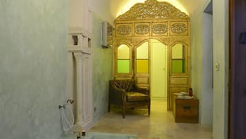 Dampfbad, Türkisches Bad/Hamam, Körperbehandlungen