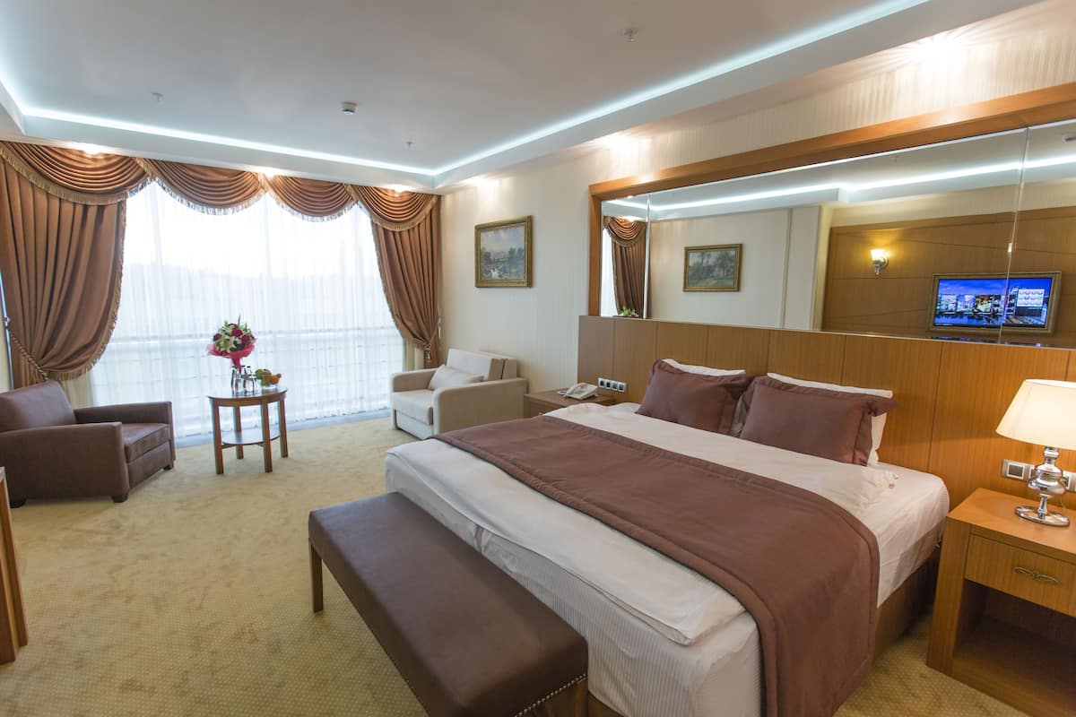 Camera familiare | Biancheria da letto di alta qualità, minibar, una cassaforte in camera