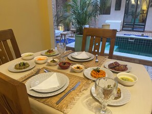 Breakfast, lunch and dinner served  - Riad Samarine (Marrakech)