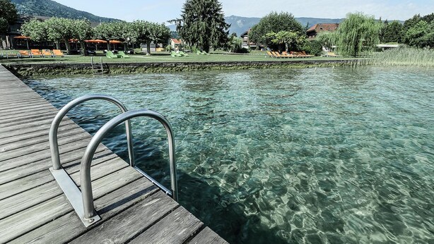 Outdoor pool - Hôtel Clos Marcel (Duingt)