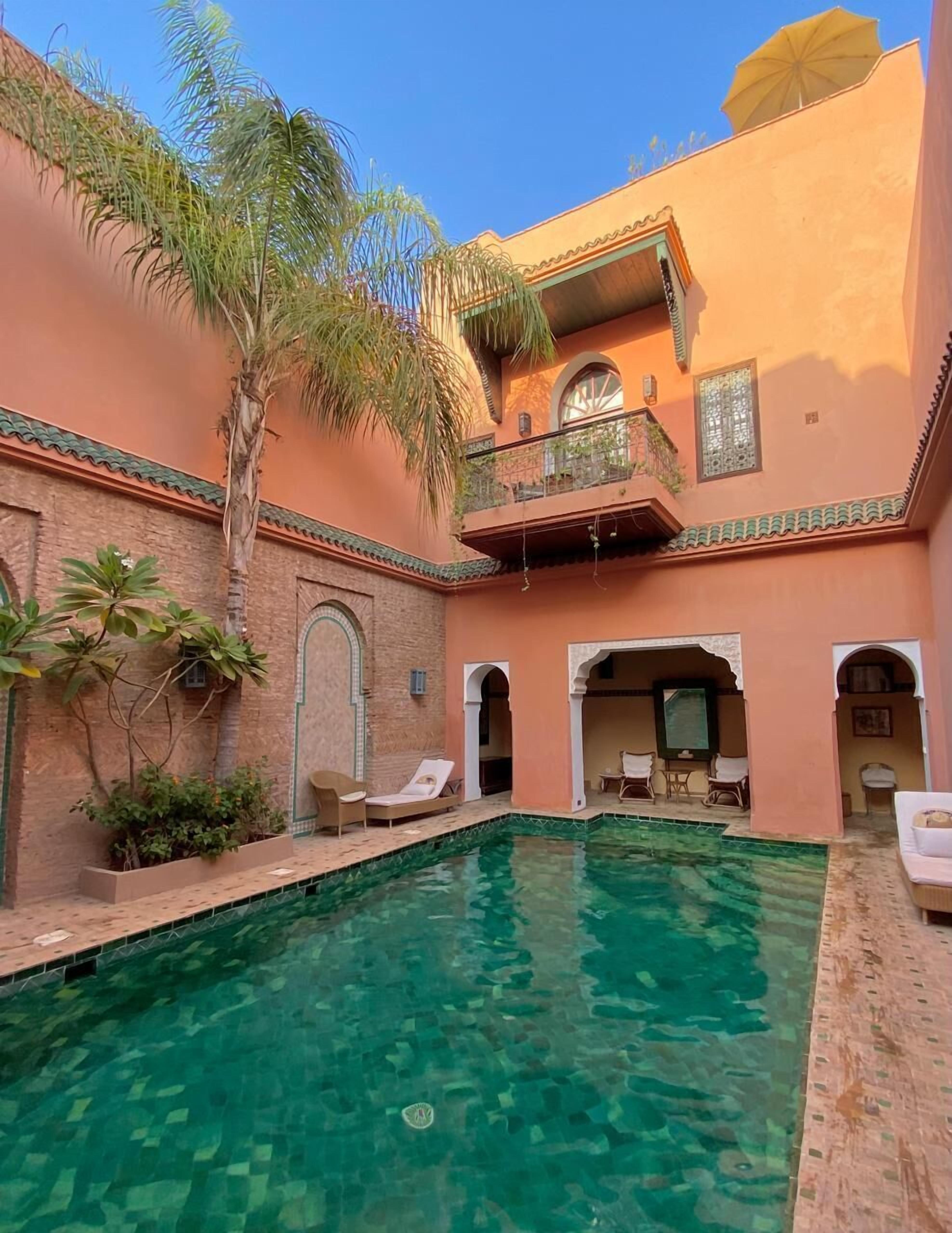 Outdoor pool, pool loungers