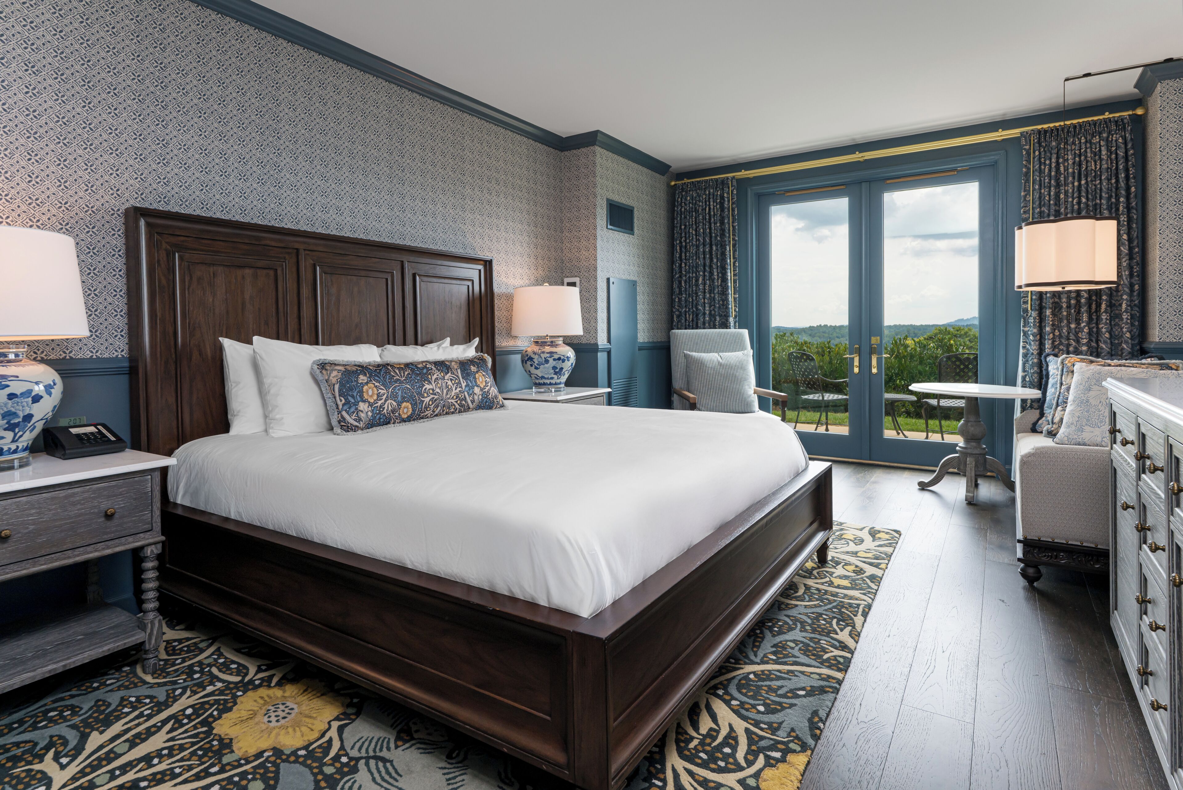 Deluxe Room, 1 King Bed, Terrace (View) | Premium bedding, in-room safe, desk, iron/ironing board