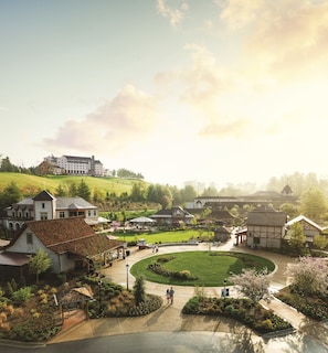 Premium bedding, in-room safe, desk, iron/ironing board