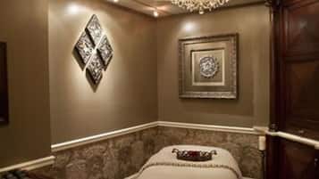 Couples treatment rooms, hot stone massages, deep-tissue massages