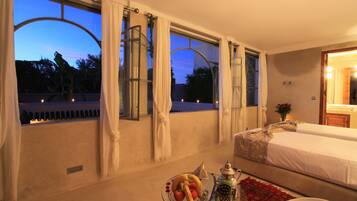 Junior Suite | Premium bedding, down duvets, pillow-top beds, in-room safe