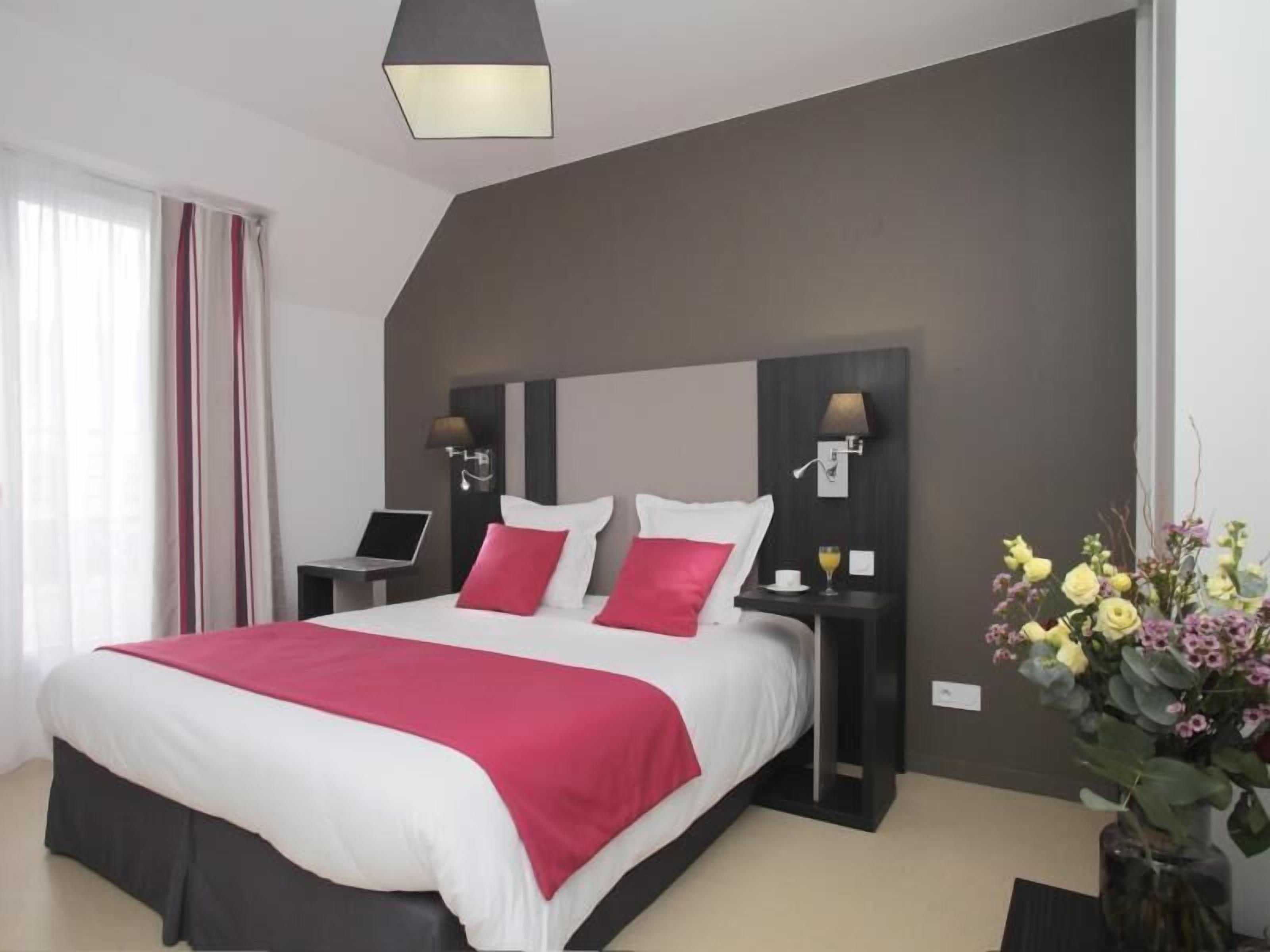 Caja de seguridad en la habitación y sistema de insonorización 