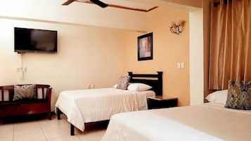 Habitación doble | Sábanas italianas Frette, ropa de cama hipoalergénica y edredón