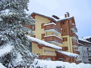 Front of property - Hotel Bucaneve (Bardonecchia)