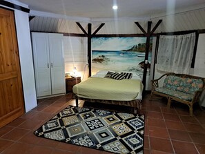 Studio | Living area