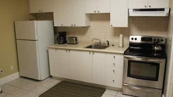 Appart'hÎtel, 2 chambres | Cuisine privée | Grand réfrigérateur, micro-ondes, plaque de cuisson, lave-vaisselle