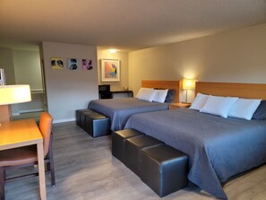 Habitación de lujo, para no fumadores, vista a la montaña (2 King Bed) | Wifi gratis 