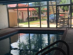 Pool - Garden of the Gods Motel (Colorado Springs)