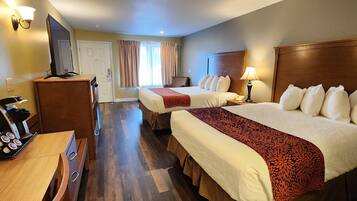 1 bedroom, premium bedding, desk, bed sheets