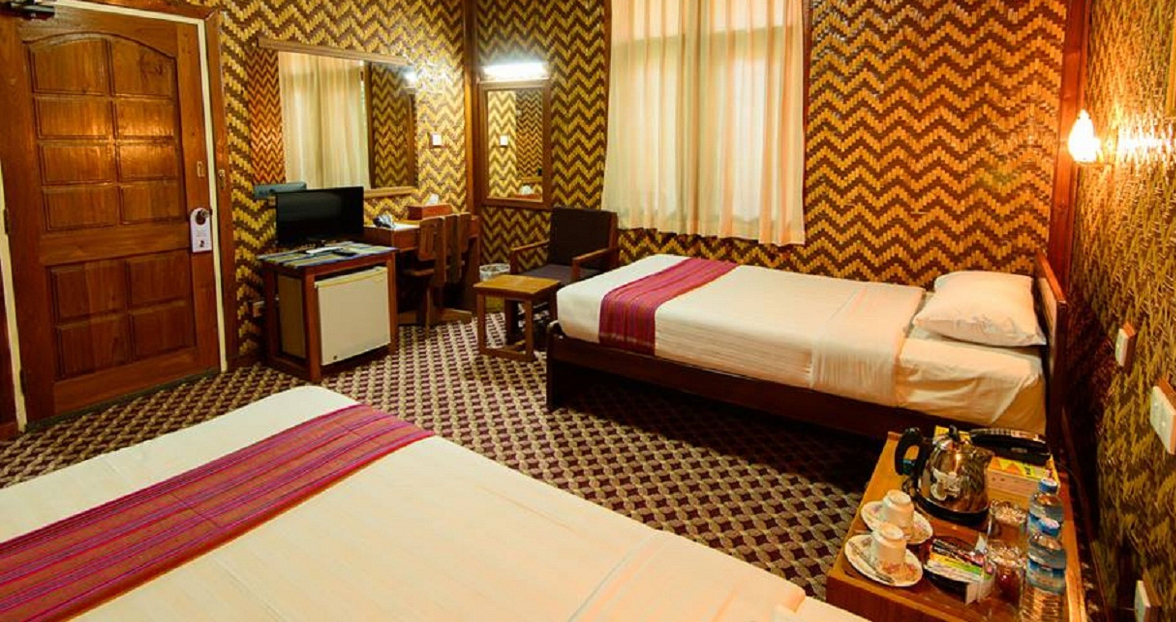 superior twin room | minibar, in-room safe, desk, blackout curtains