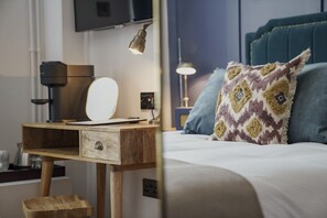 舒适双人房, 1 张大床 | 办公桌、熨斗/熨衣板、免费 WiFi、床单