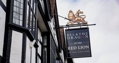 Bel & the Dragon at Red Lion Wendover