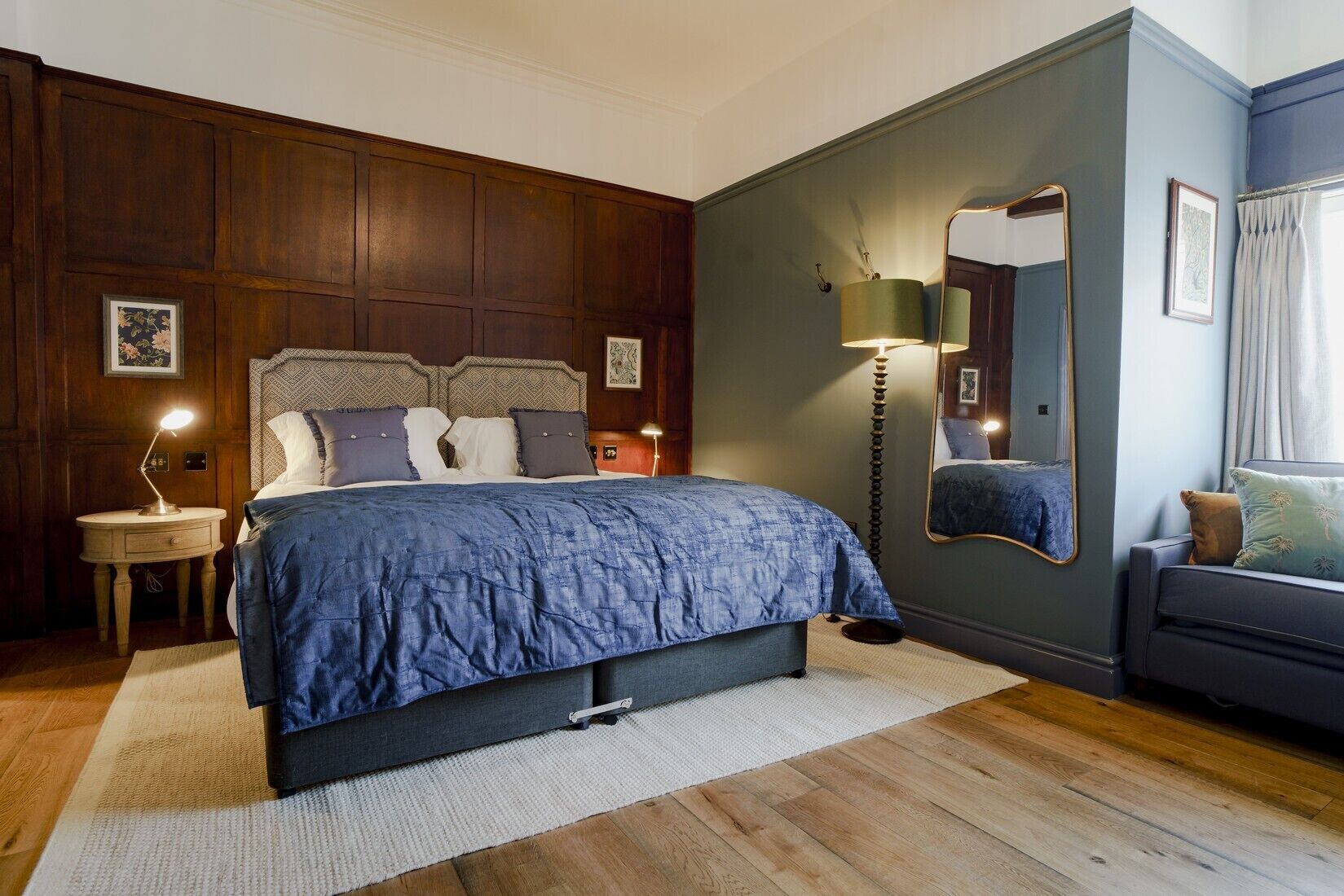 Family Room | Desk, iron/ironing board, free WiFi, bed sheets