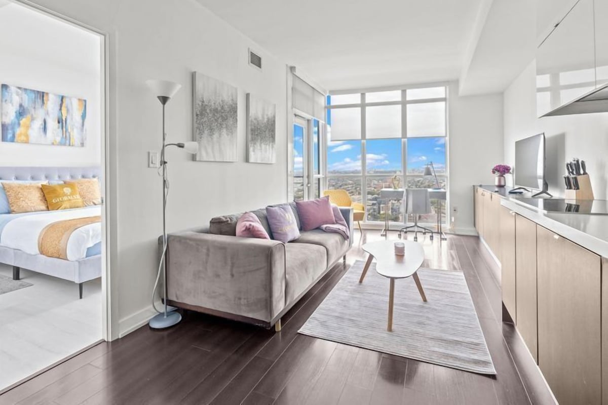 Condo ejecutivo, 1 habitación, para no fumadores, balcón | 1 habitación, tabla de planchar con plancha y wifi gratis 
